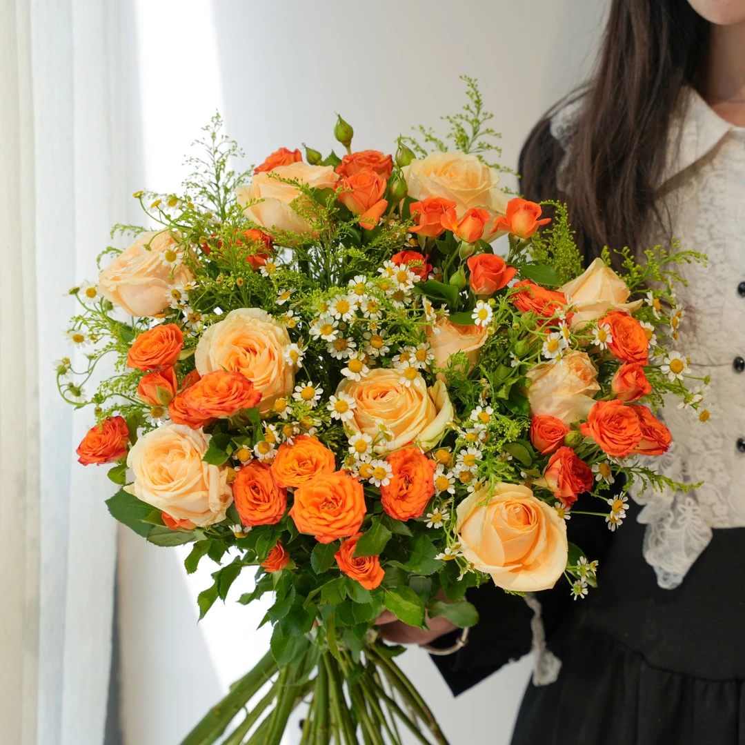 【毕业季花束】[香槟+橙芭比+洋甘菊+黄莺]云南鲜花直播花束鲜花