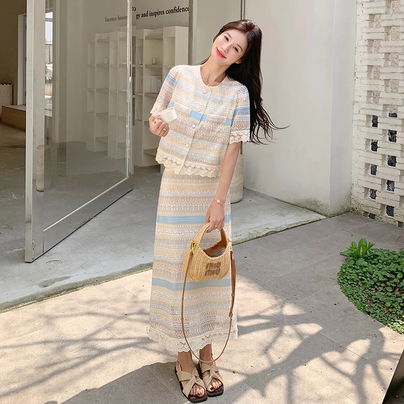 夏季减龄一整套穿搭爆款高级感大方得体小香风上衣半身裙两件套装