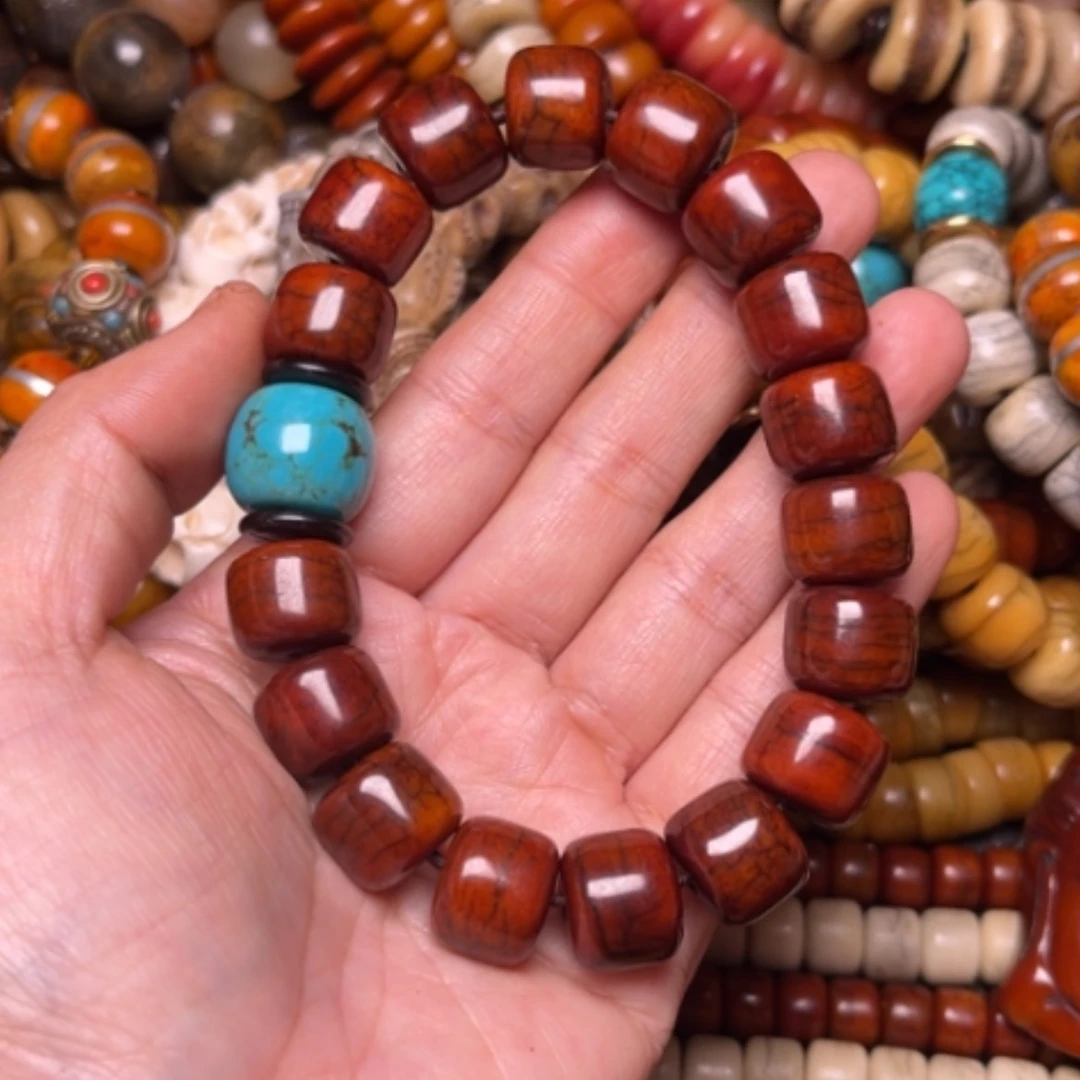 【闪购商品】牛骨手串/手链牛骨红14×12×17颗