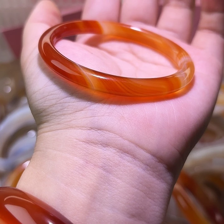 玛瑙/玉髓未镶嵌手镯