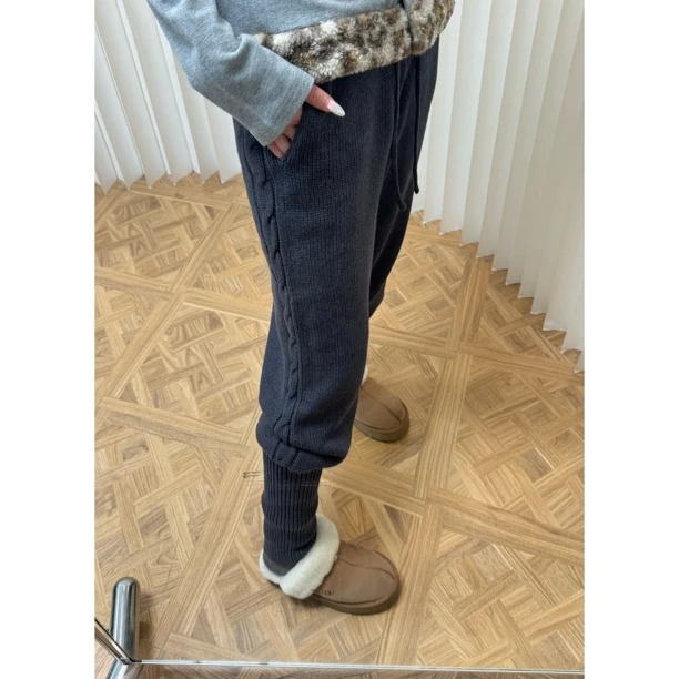 BBCUTE/ 束脚堆堆 自带造型羊毛针织休闲裤