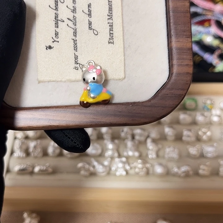 足银布艺kt摩托车