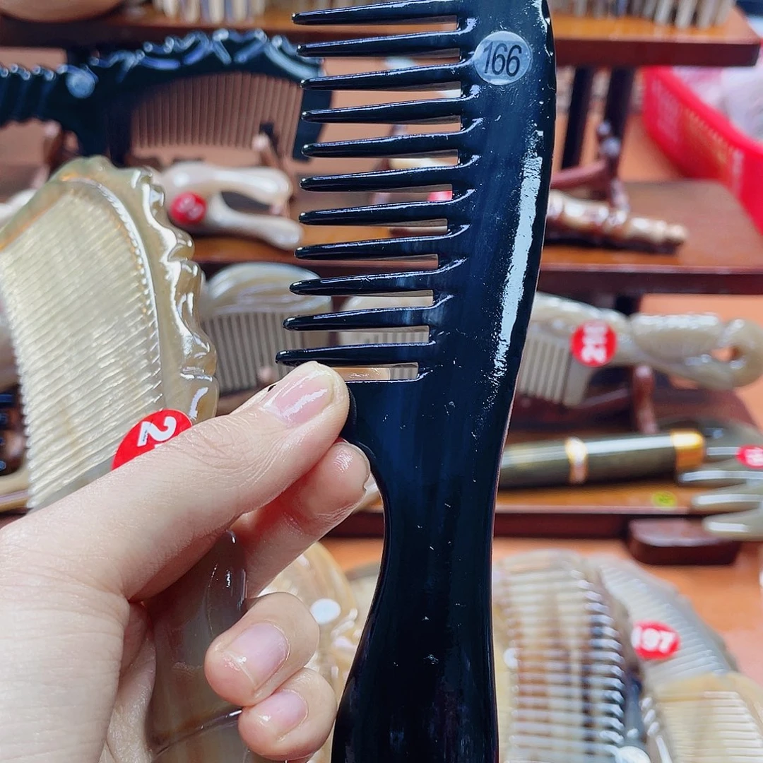 纯手工制作牛角梳166