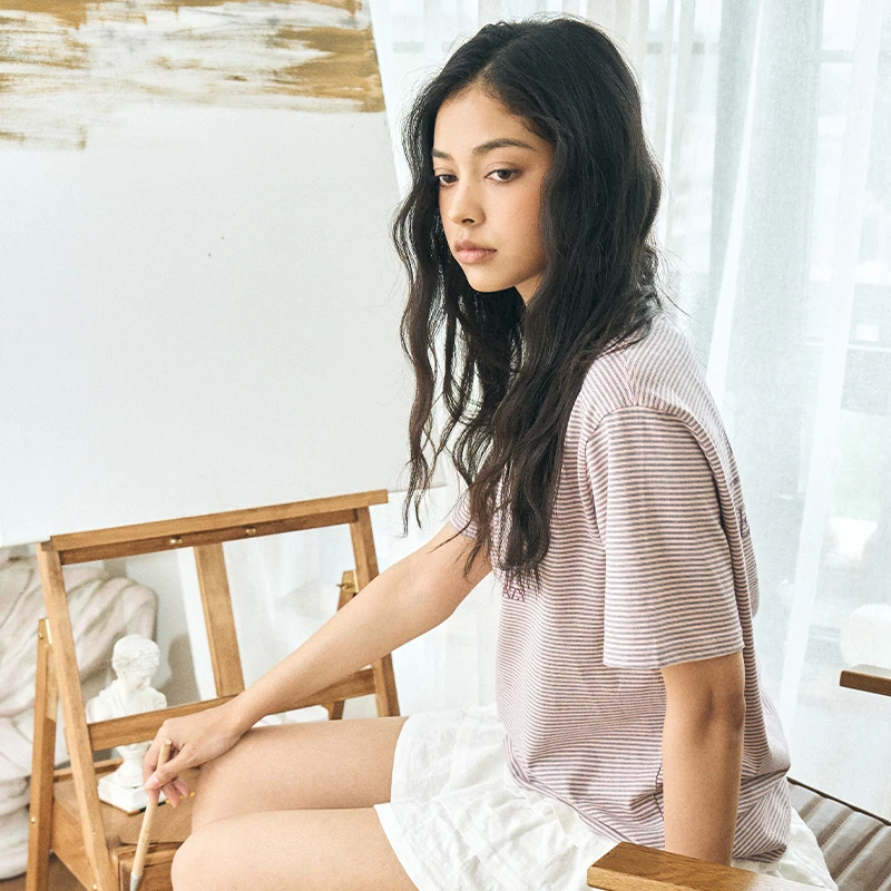 Aveineil条纹印花短袖T恤2025年新款条纹针织T恤男女同款圆领短袖