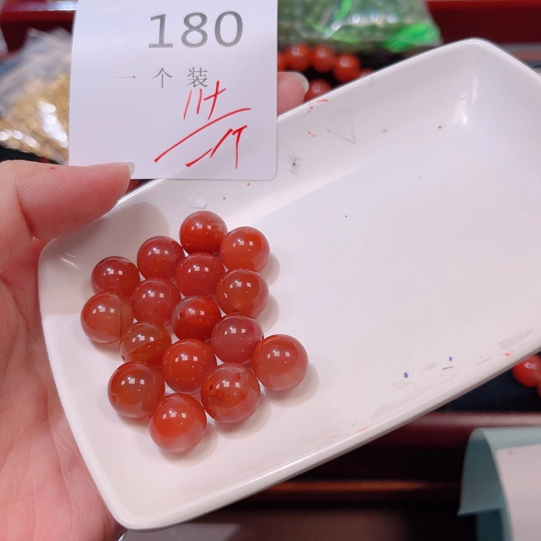 水晶珠宝半成品未镶嵌180 。