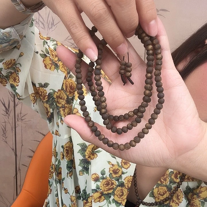 沉香手串0.6绿棋虫漏多圈多样性发一