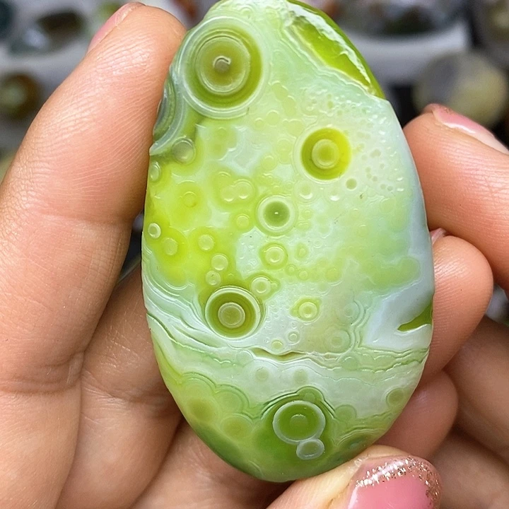 水滴款阿拉善满眼
