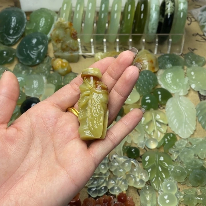 蛇纹石玉合金颈饰