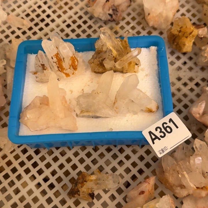 欣***。未镶嵌珠宝半成品水晶