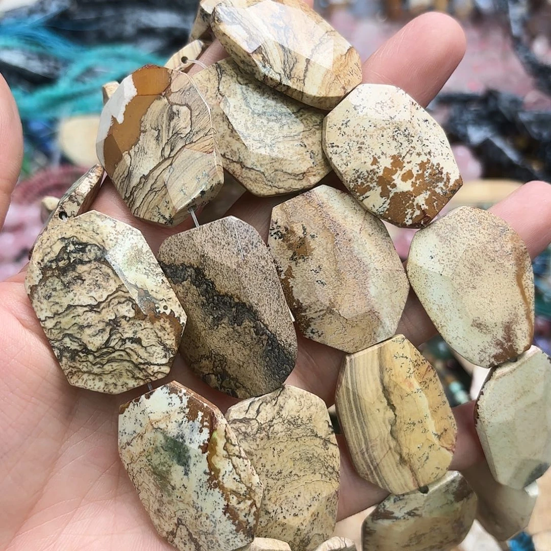 玛瑙/玉髓未镶嵌珠宝半成品24×31图画石片切一条