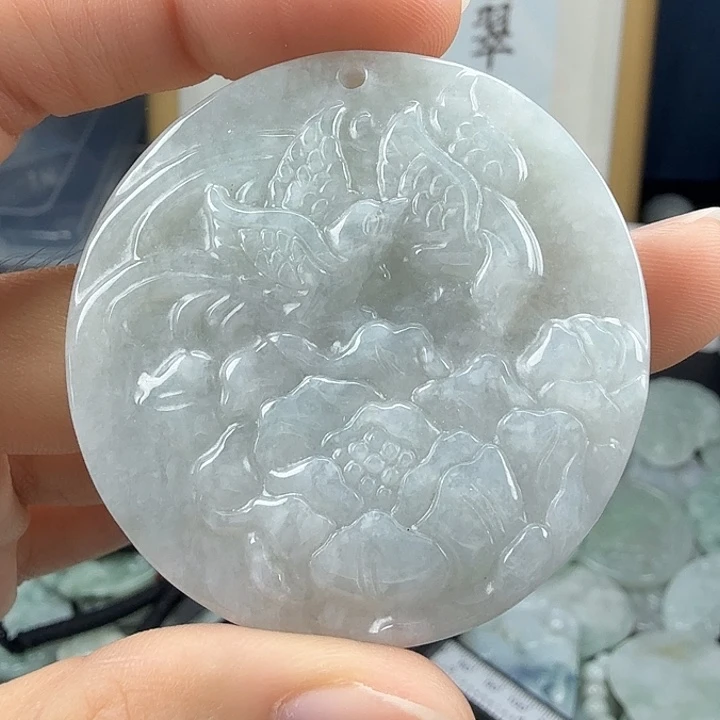 翡翠未镶嵌颈饰翡翠