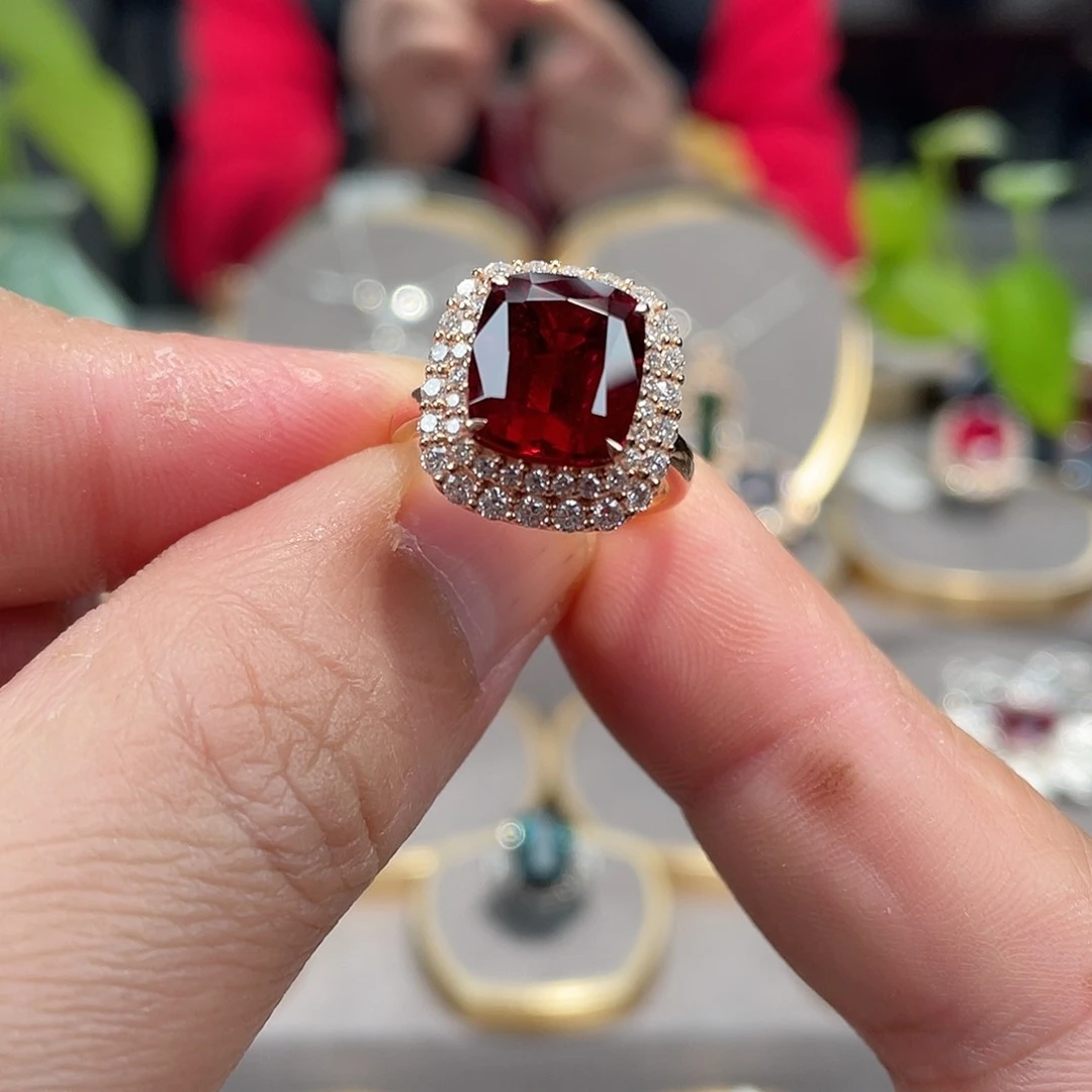 碧玺戒指18K金镶嵌5.25ct