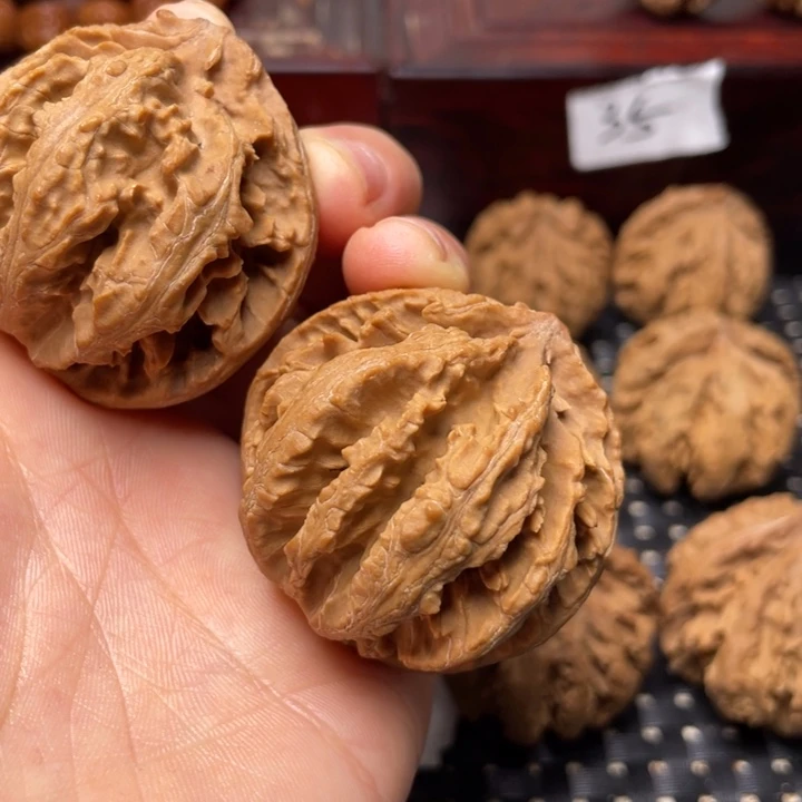 快***生文玩核桃吊坠秦岭核桃