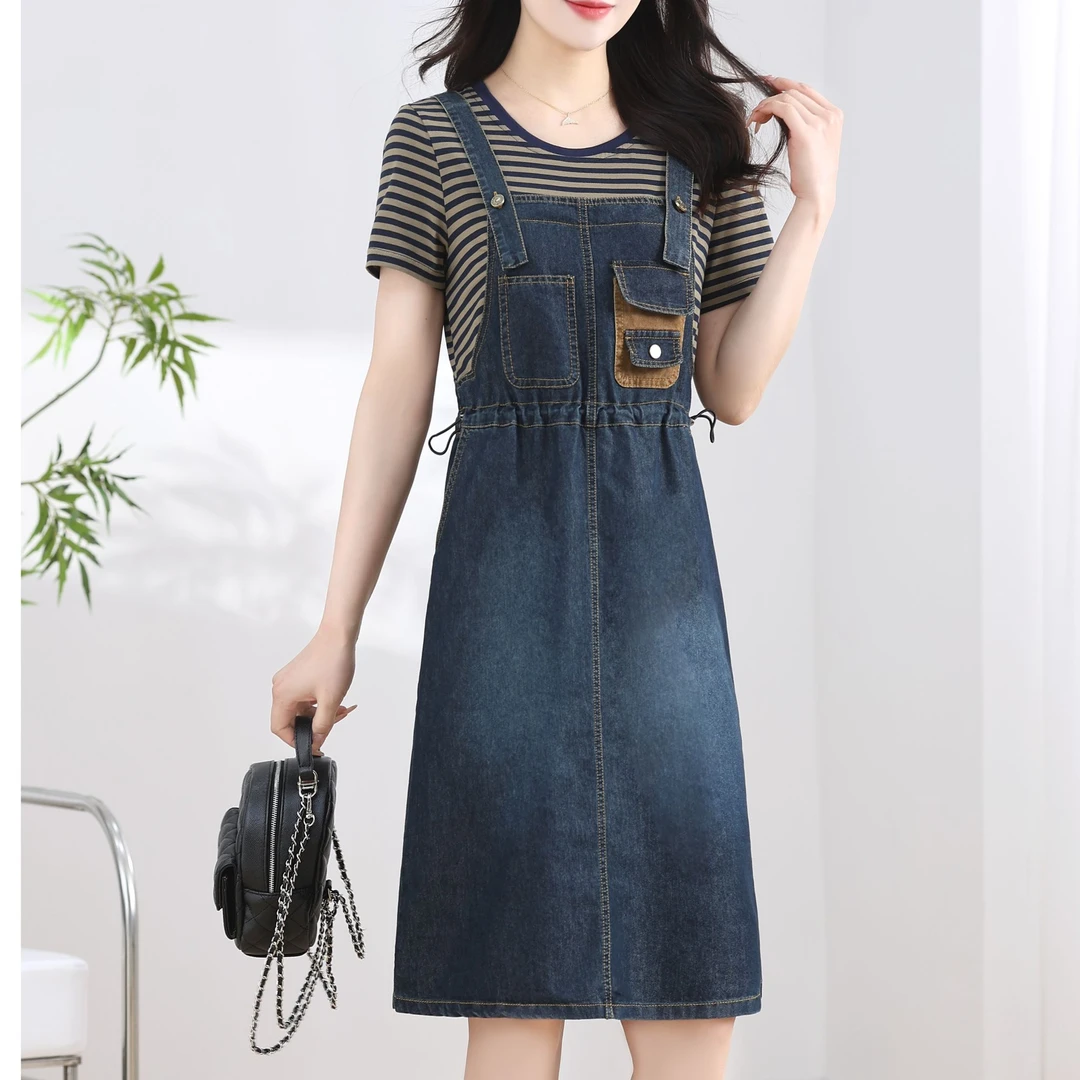 洋气减龄假两件背带连衣裙女2025夏季新款宽松遮肚圆领妈妈牛仔裙