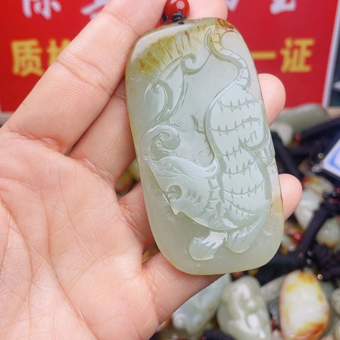 和田玉颈饰未镶嵌