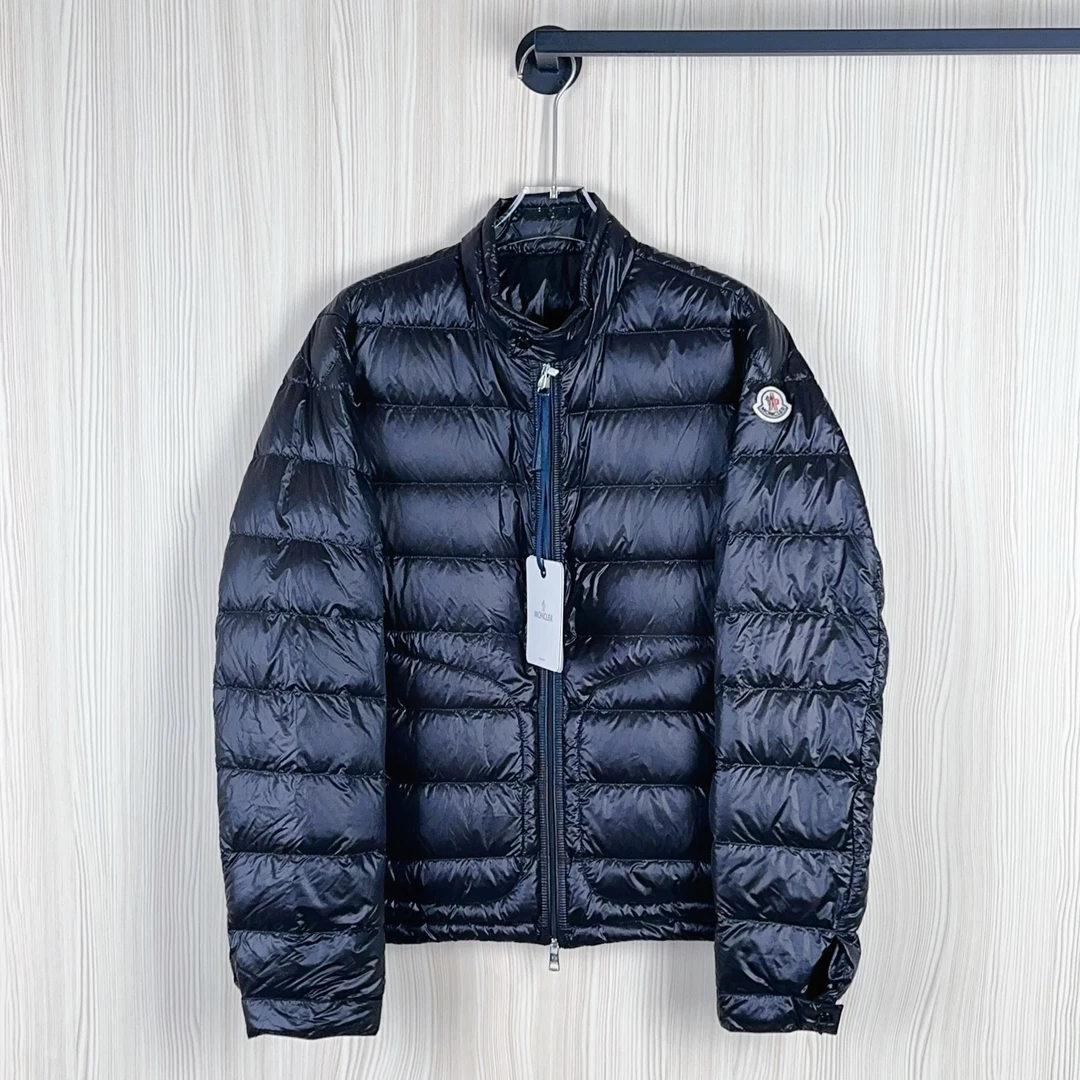 未使用 MONCLER 成色看直播 蒙口羽绒服/尺码4/GSH1335