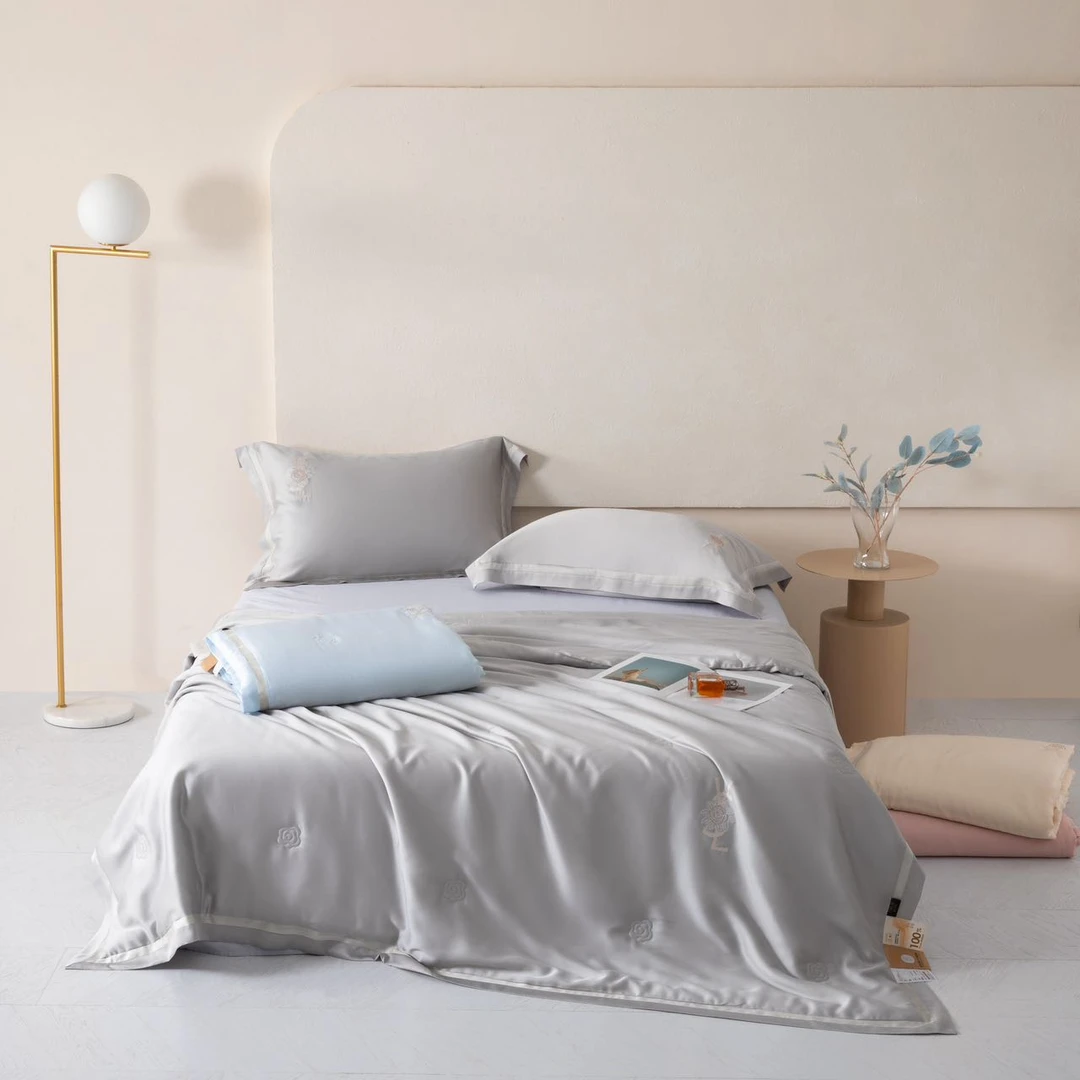 高级 轻奢（云曼）鲜蚕养颜被天丝夏凉被！