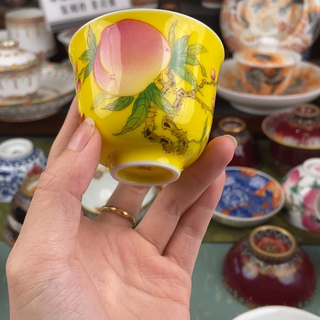 陶瓷的设计师是一个人