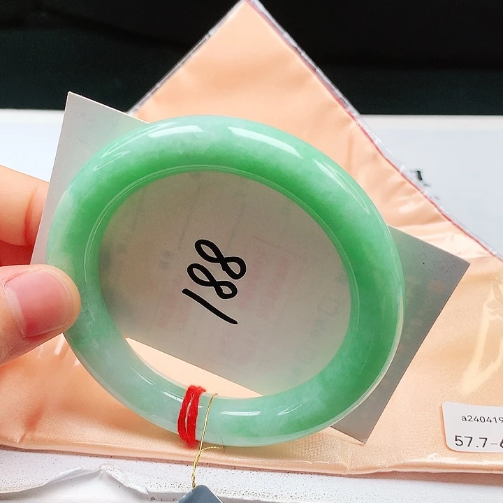 翡翠手镯未镶嵌57➕圈口