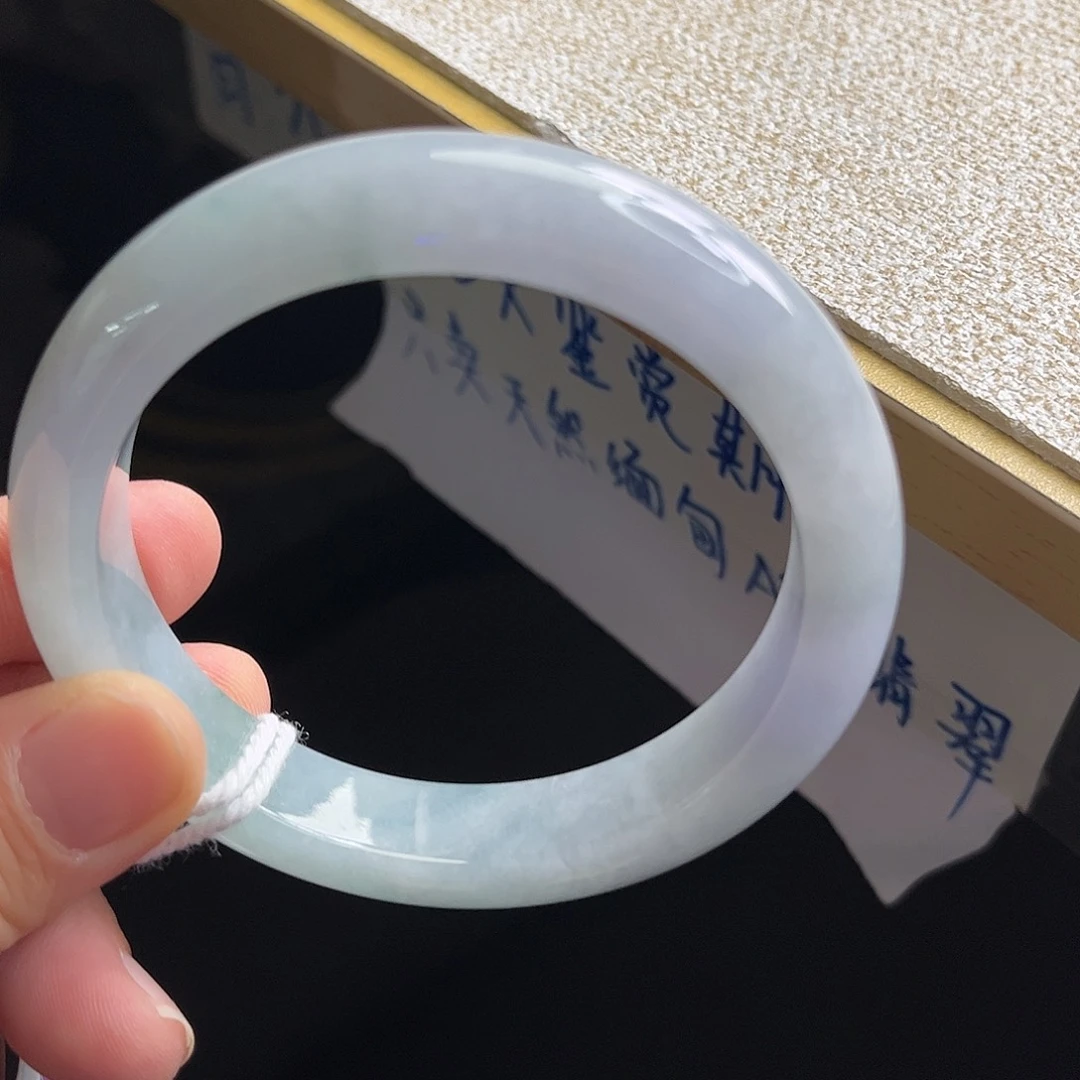 翡翠未镶嵌手镯手镯