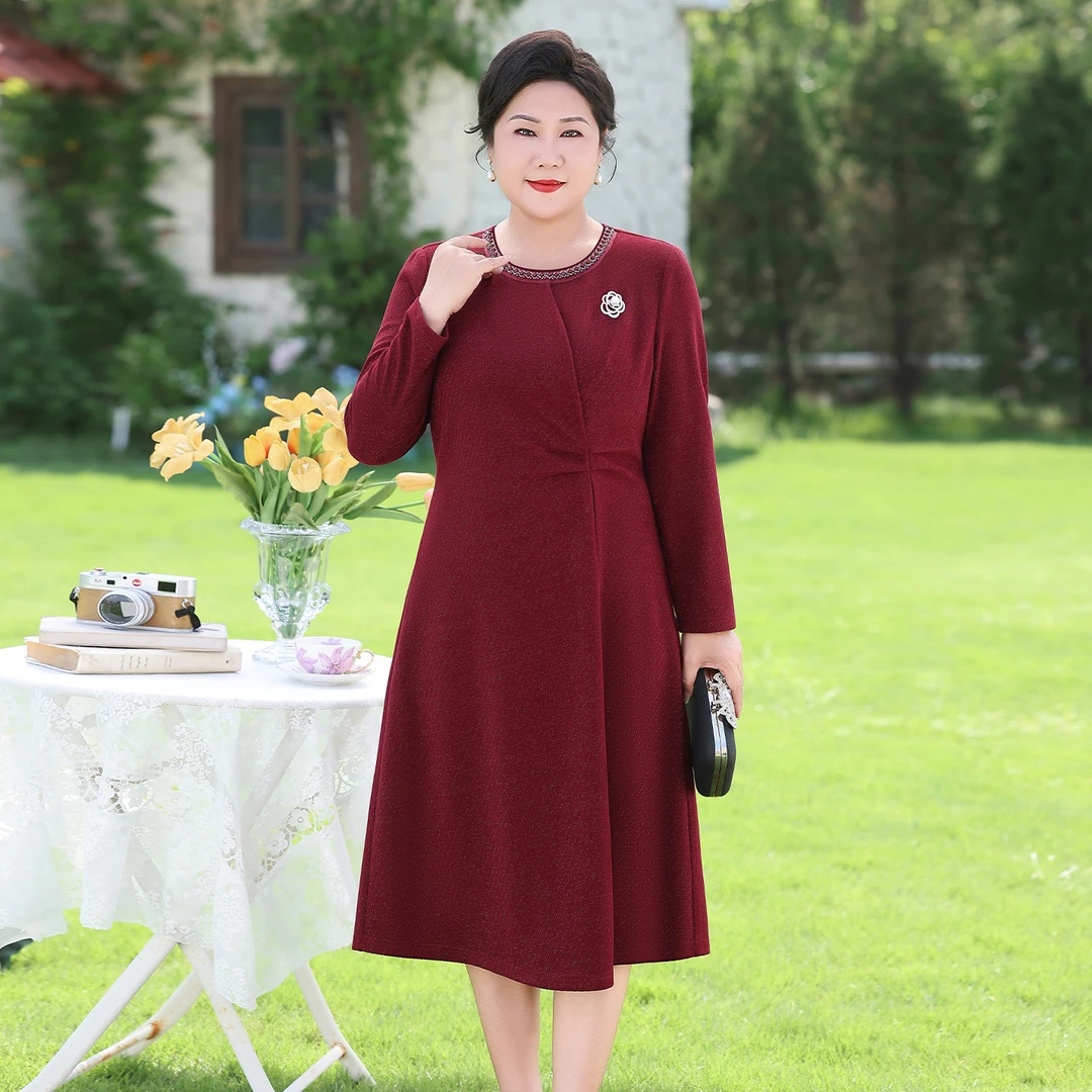 2025秋季新款连衣裙高级感时尚妈妈裙子大码女装中老年洋气a字裙