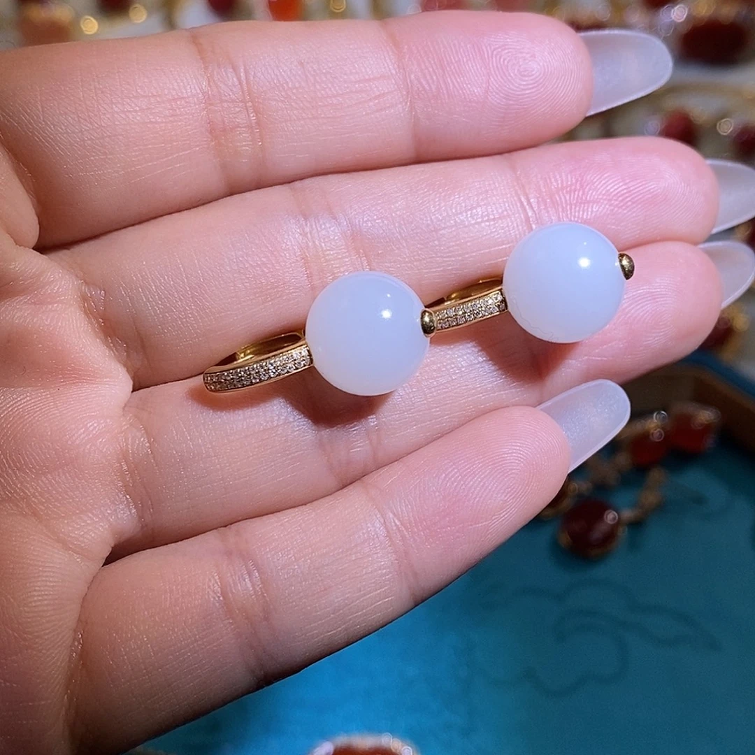 和田玉18K金镶嵌耳饰