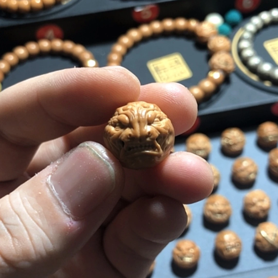 【闪购商品】猴头核桃把件马僧