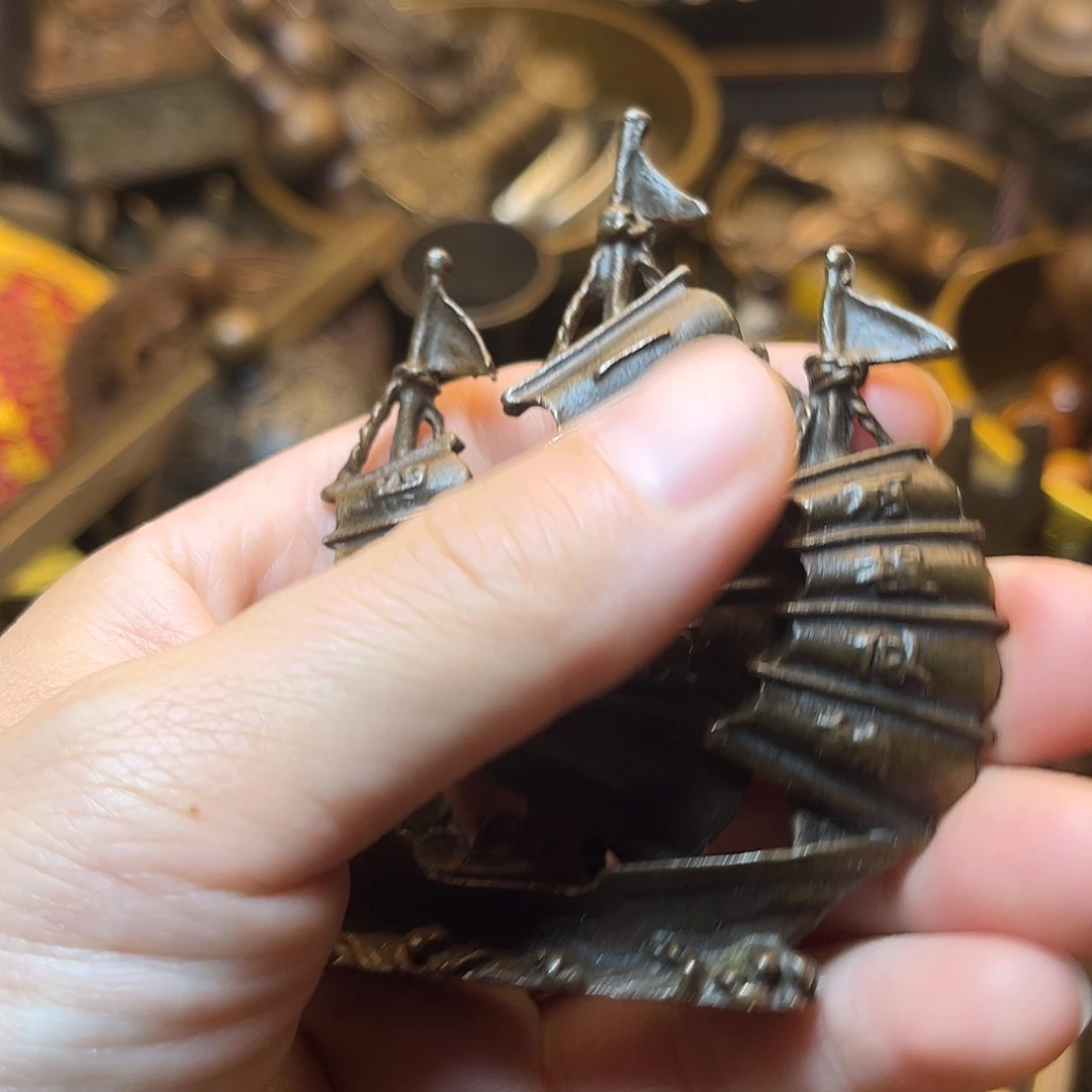 精美铜器工艺品等