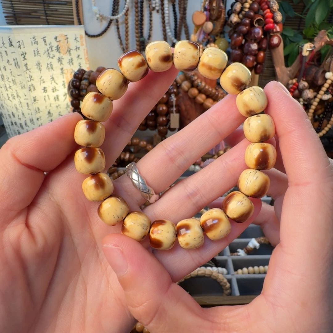 吊坠柏香籽/百香籽25