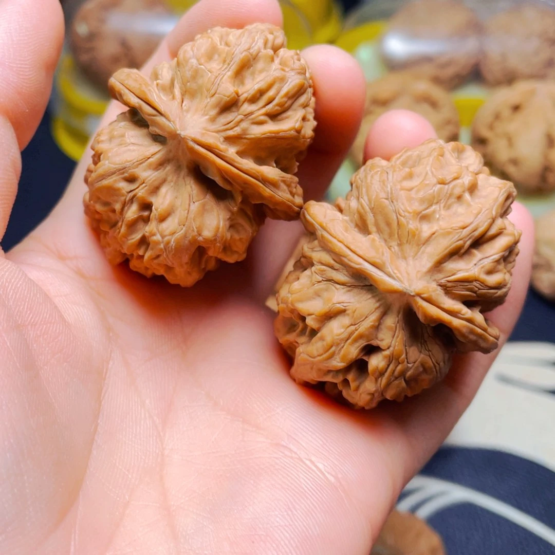 文玩核桃吊坠平谷方块