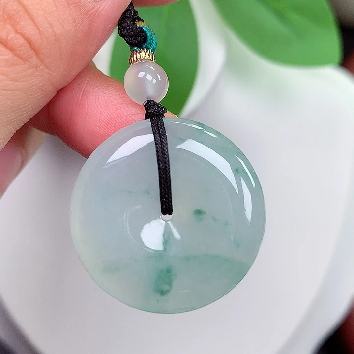 颈饰未镶嵌翡翠平安扣 28x5.2mm