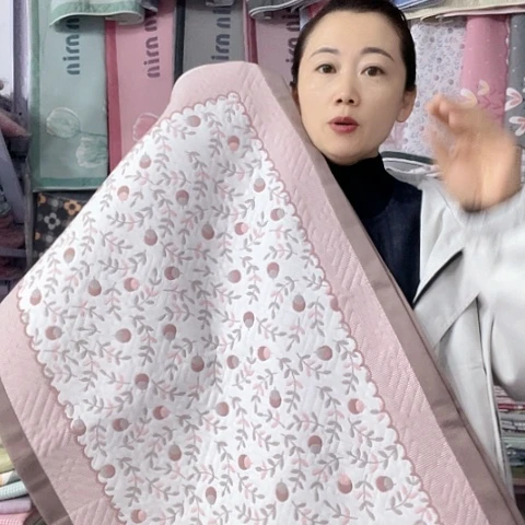 棉特价咖色果实累累