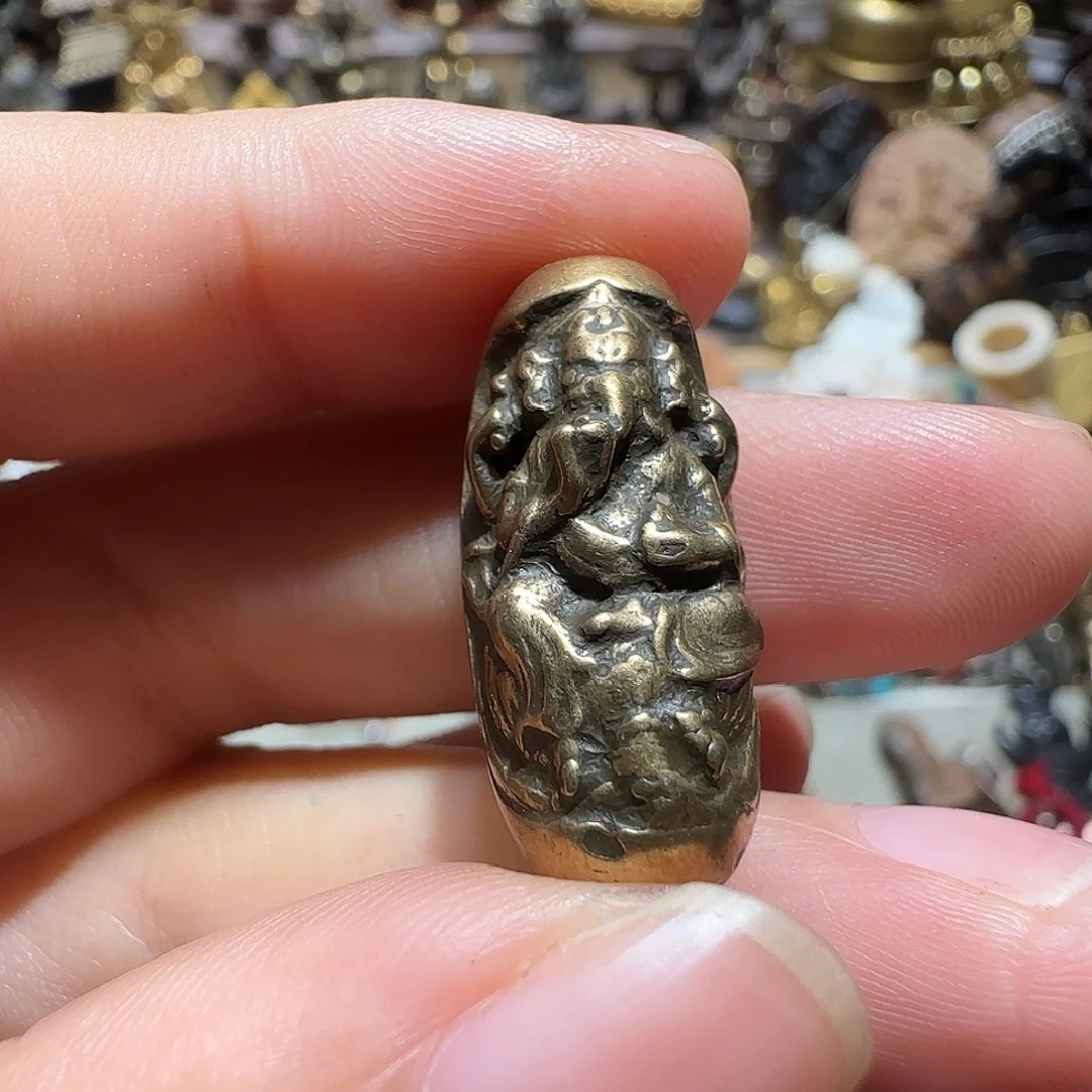 铜铁合金类吊坠……………………吊坠尺寸约