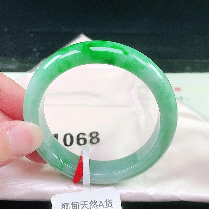 未镶嵌手镯翡翠1068
