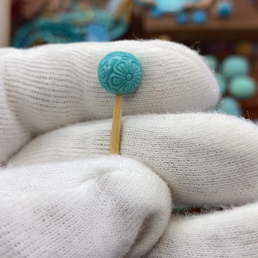 绿松石未镶嵌珠宝奇石