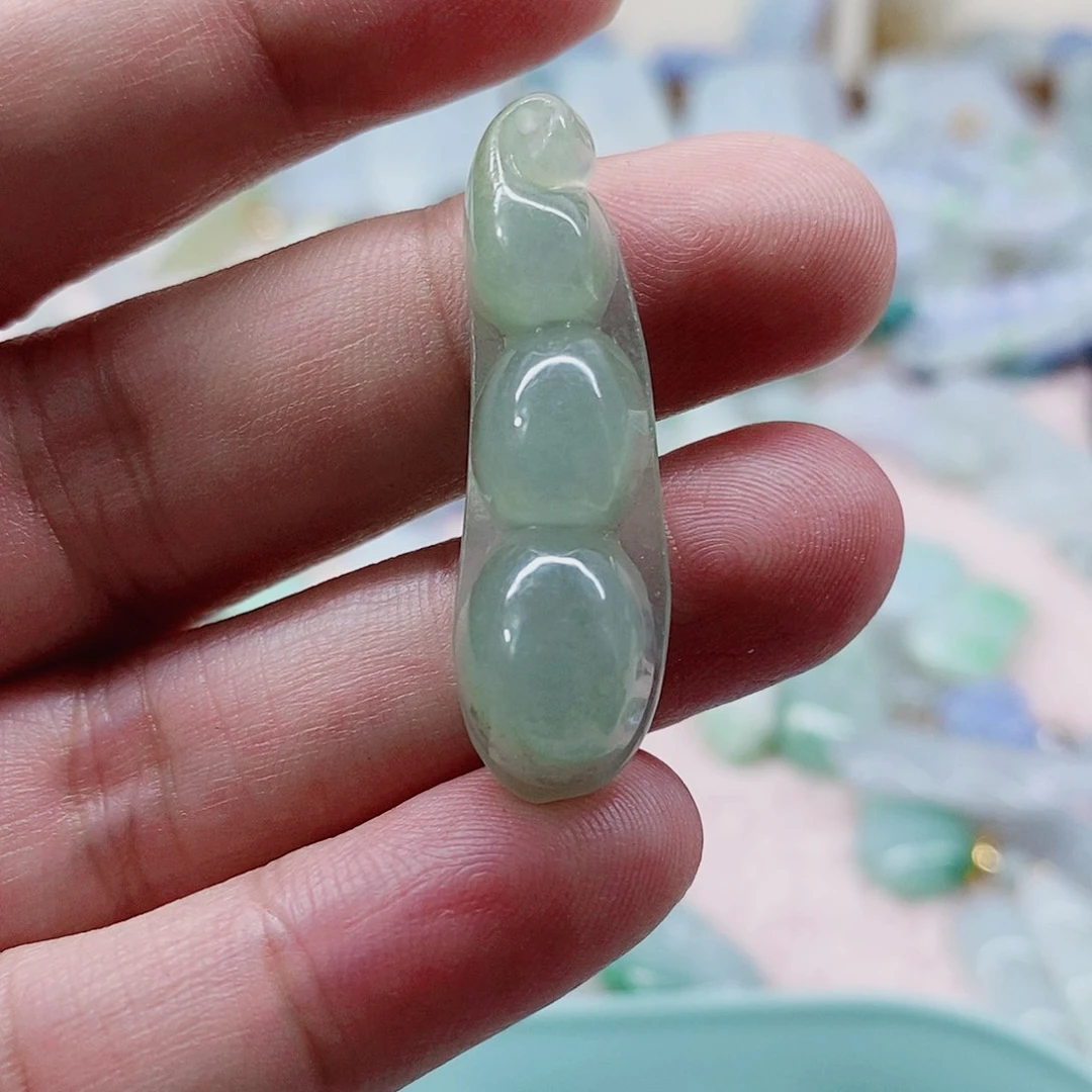 吊坠(不含链)未镶嵌翡翠天然