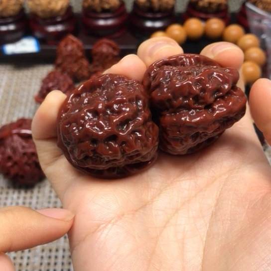 文玩核桃把件青蛙