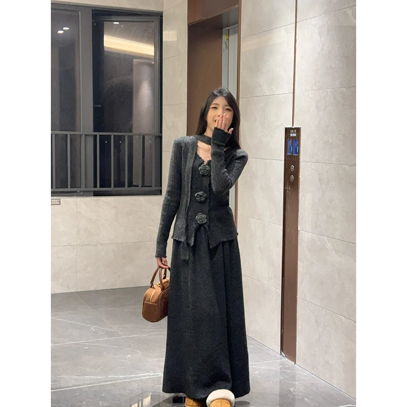 慵懒软糯长袖针织毛衣开衫灰色套装女秋季高腰a字半身裙子两件套