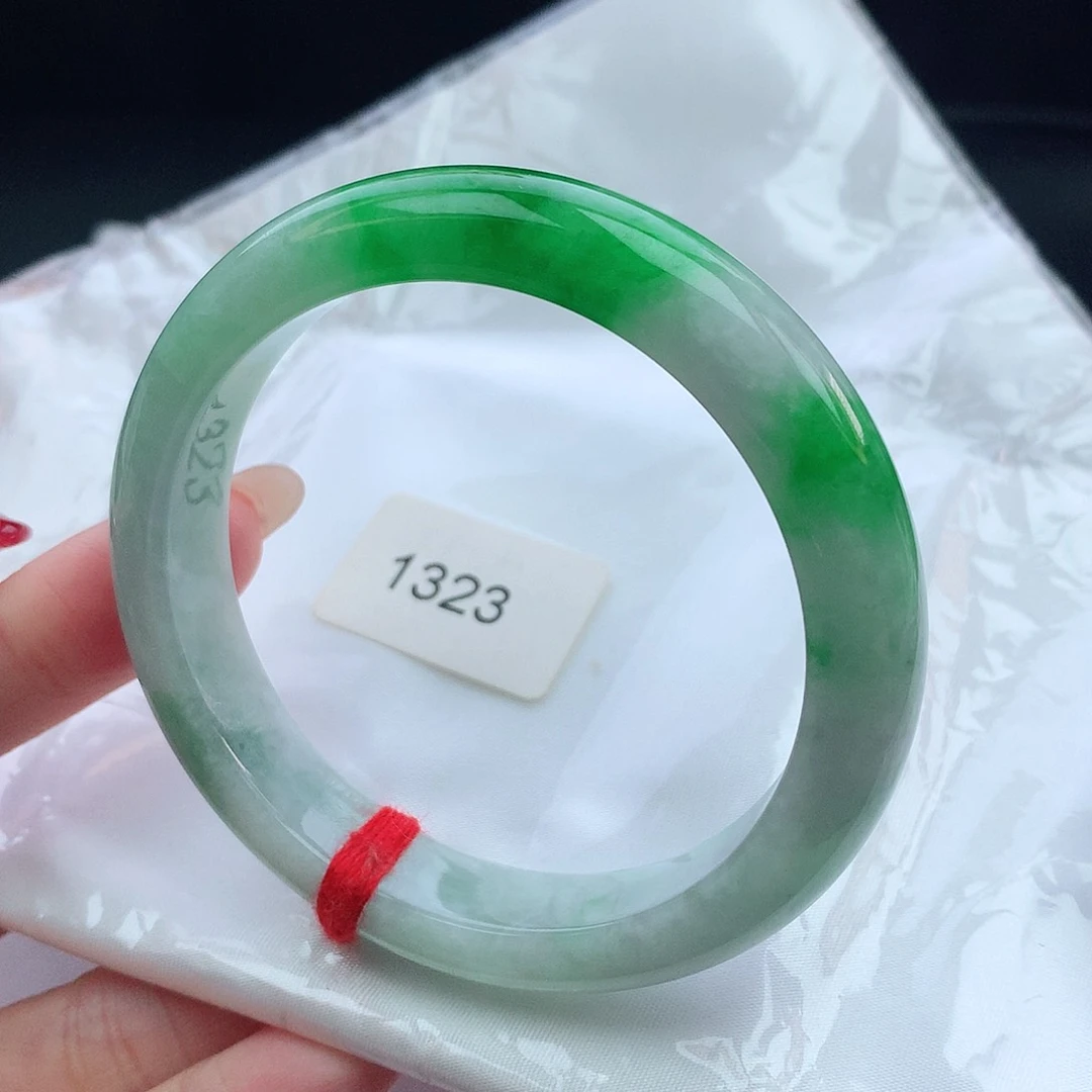 翡翠手镯未镶嵌59圈口881323