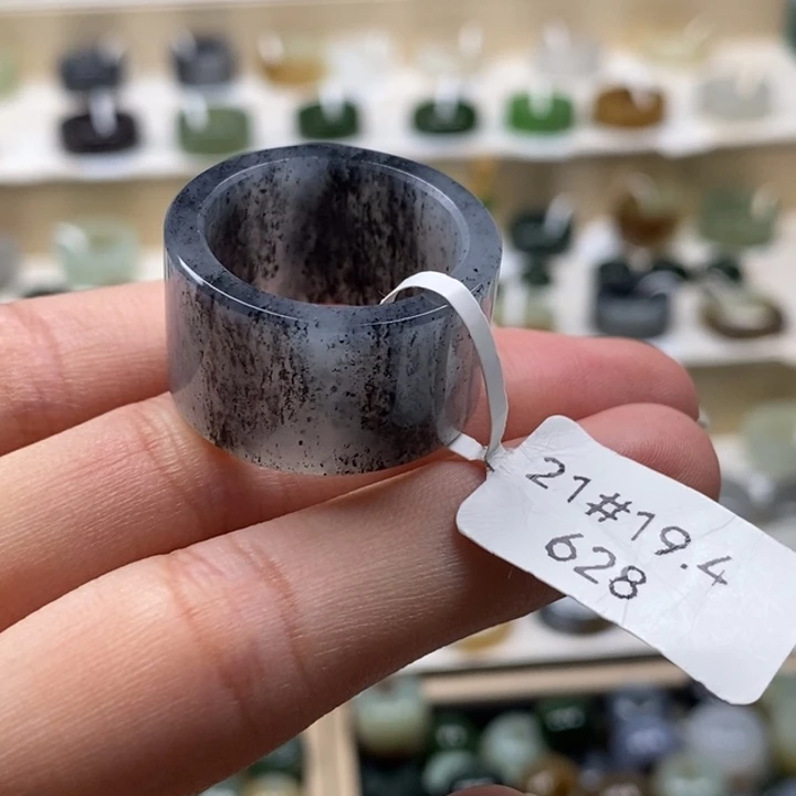 和田玉未镶嵌戒指