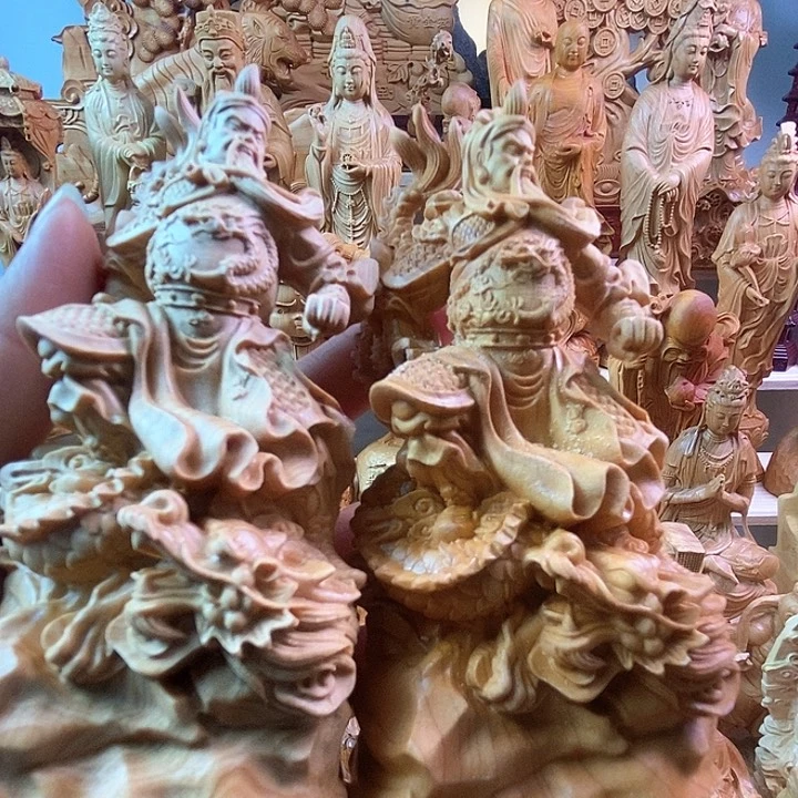 木鲁****室一物一拍原木原色