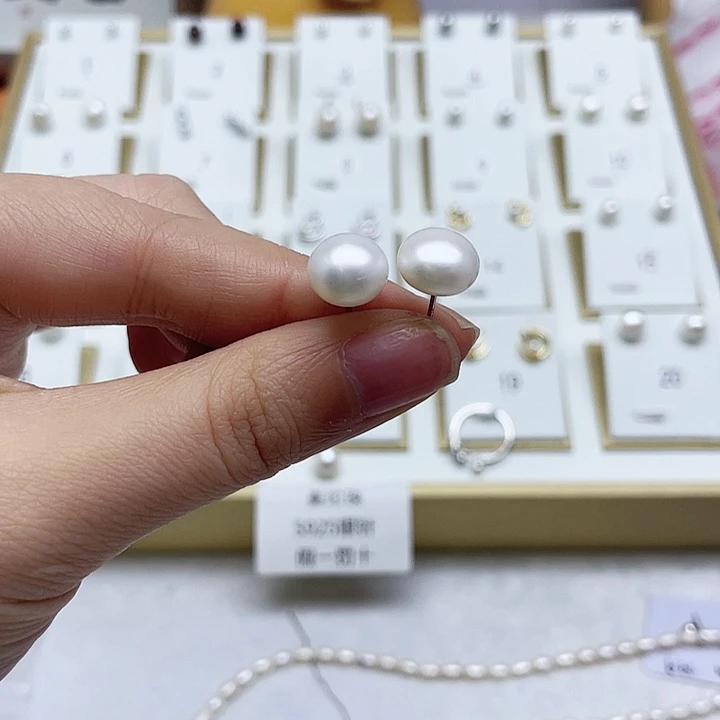 淡水珍珠耳饰银S925镶嵌D***?