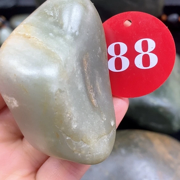 未镶嵌和田玉（糖玉）挂件