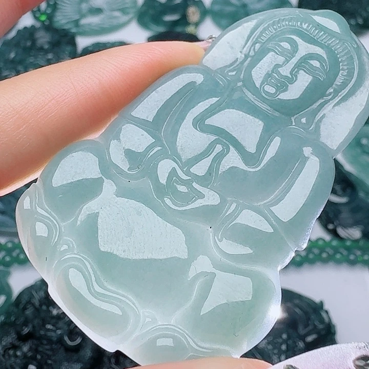 翡翠未镶嵌颈饰天然的A货翡翠多样性发其一