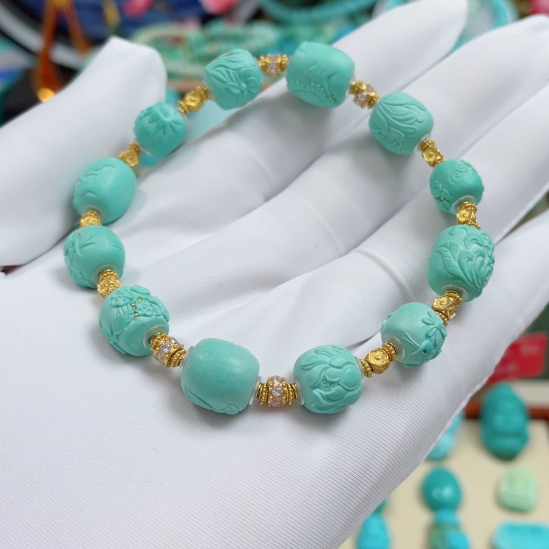 绿松石未镶嵌珠宝奇石