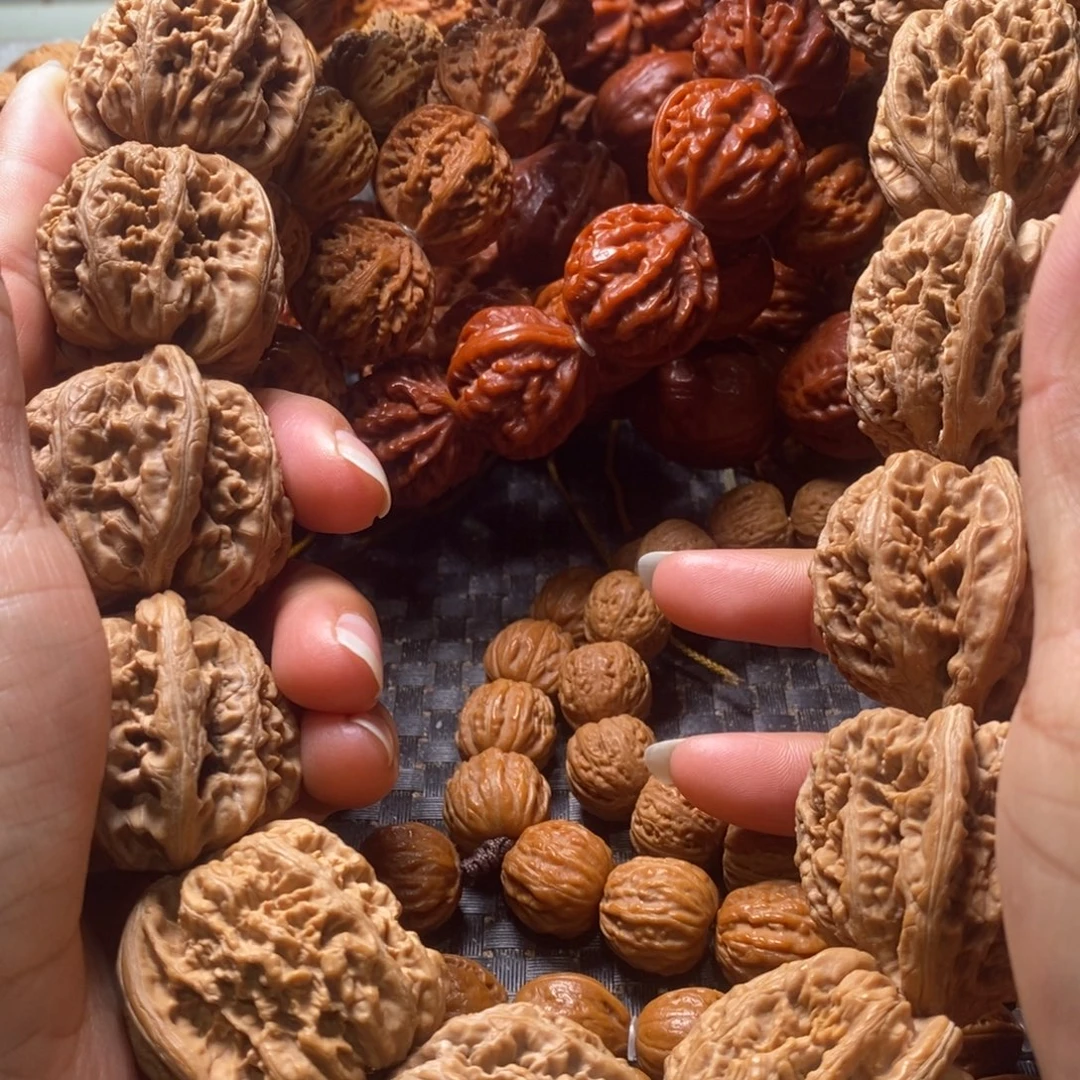 文玩核桃吊坠粗筋