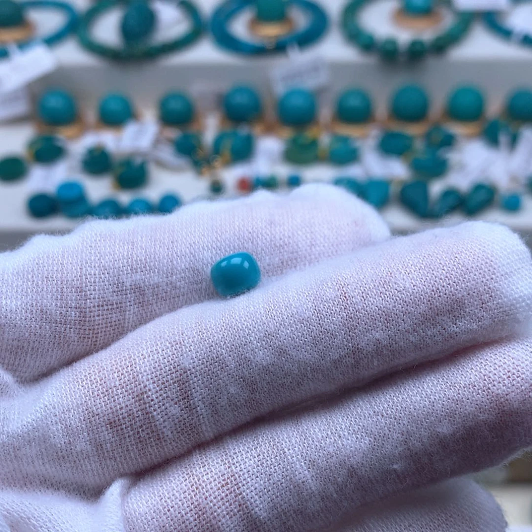 绿松石配饰未镶嵌