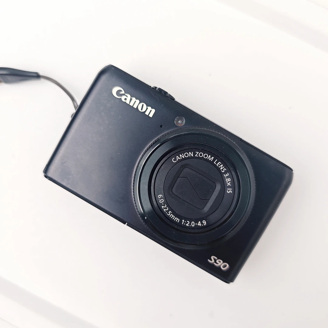 9新 Canon/佳能 s90 小黑卡 屏幕贴膜 1000万像素