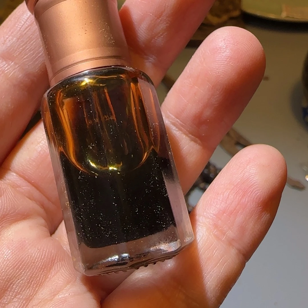 沉香沉香精油芽庄黑奇玉兰花精油5克