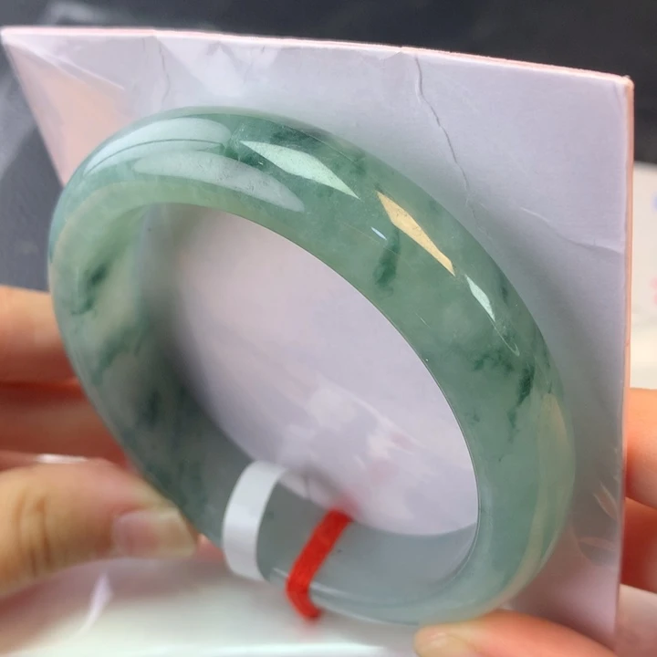 翡翠未镶嵌手镯58圈